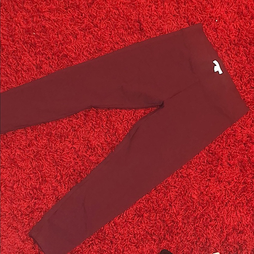 Maroon leggings